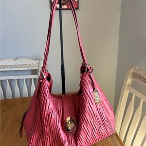 Coach Madison Carlyle 2014 pink gathered leather triple compartment.